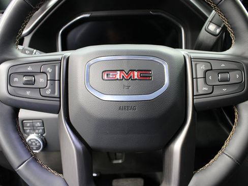 Used 2024 GMC Sierra 2500 AT4 image 59