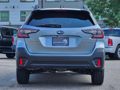 Used 2022 Subaru Outback Premium AWD/4WD image 9