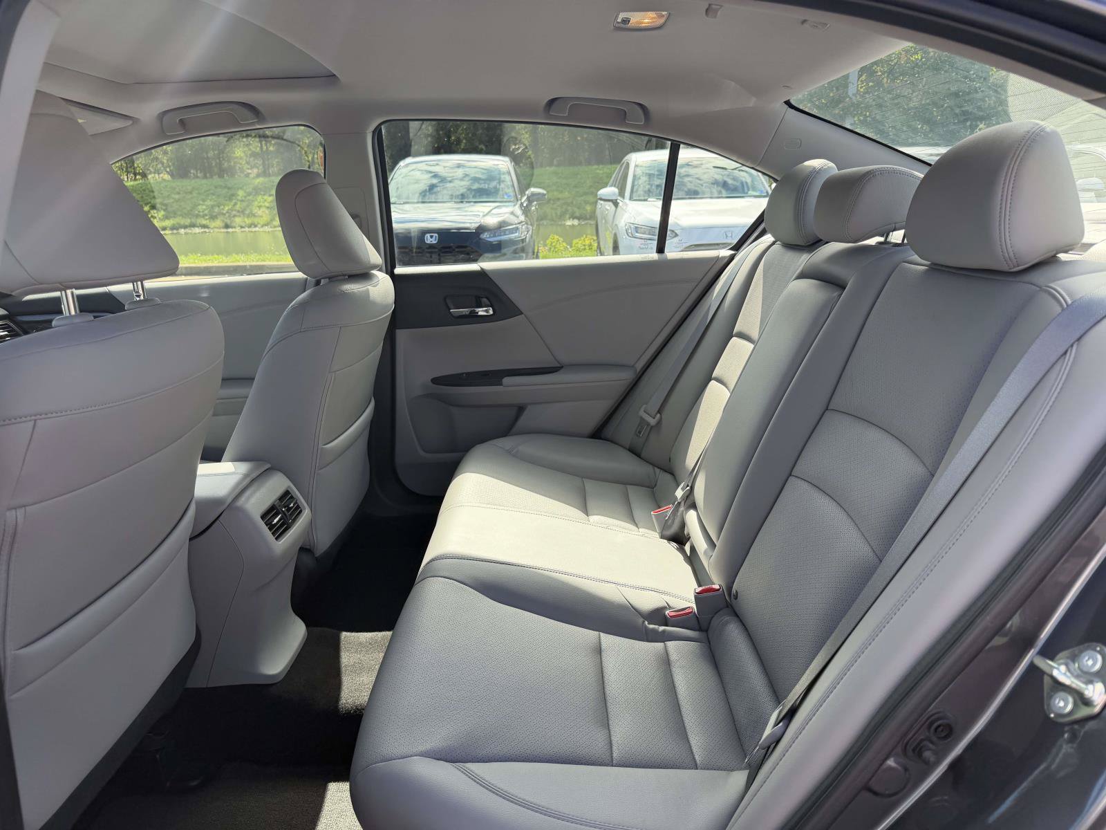 Used 2017 Honda Accord Touring image 17