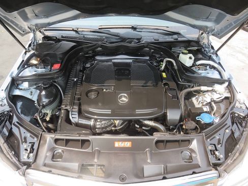 Used 2013 Mercedes-Benz C 300 4MATIC Sedan image 38