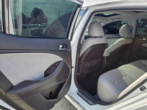 Used 2015 Kia Optima SX image 22