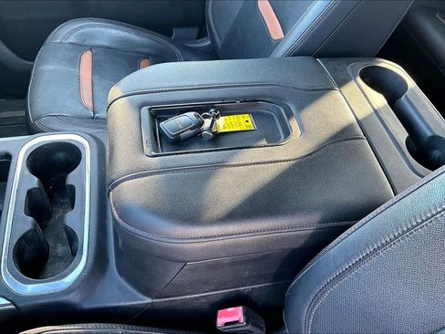 Used 2019 GMC Sierra 1500 AT4 w/ AT4 Premium Package image 13