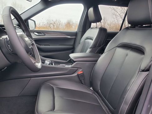 New 2026 Jeep Grand Cherokee Limited image 7