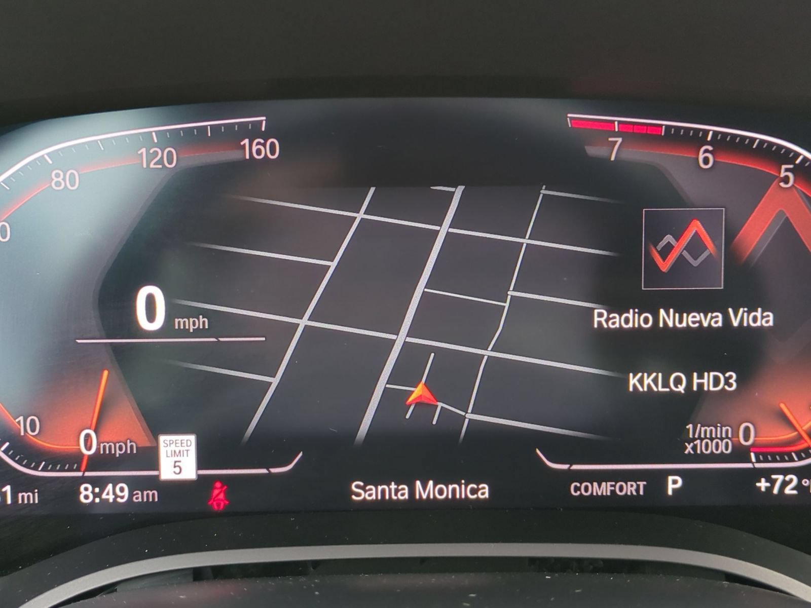 Used 2024 BMW 840i Convertible w/ Driving Assistance Package RWD image 18