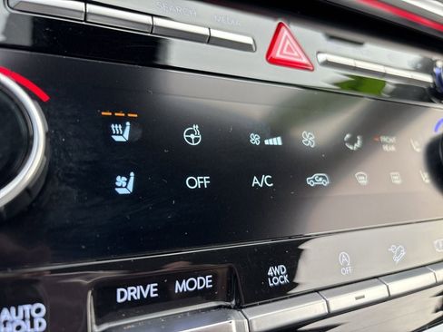 Used 2024 Hyundai Santa Fe Limited AWD/4WD image 42
