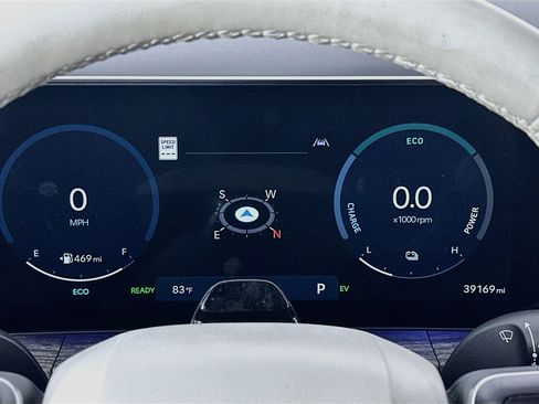 Used 2025 Hyundai Santa Fe Limited FWD image 19