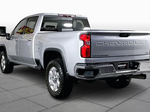 Used 2020 Chevrolet Silverado 2500 LTZ w/ LTZ Plus Package image 11