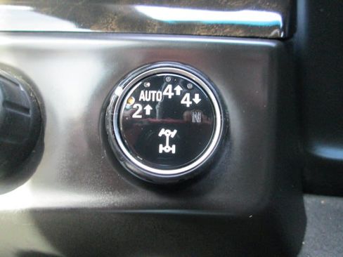 Used 2020 Cadillac Escalade Platinum AWD/4WD image 25
