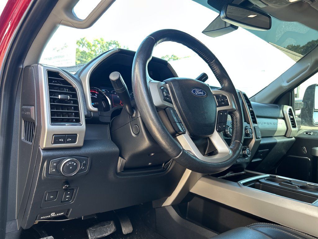 Used 2019 Ford F250 Lariat w/ Lariat Ultimate Package AWD/4WD image 8