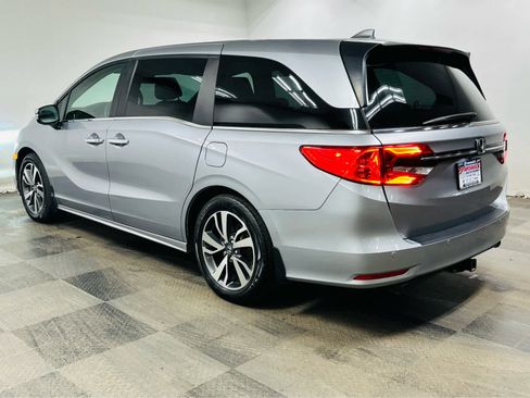 Used 2023 Honda Odyssey Touring image 4