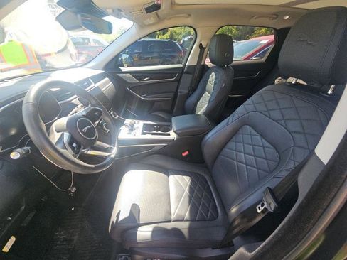 Used 2023 Jaguar F-PACE S image 8