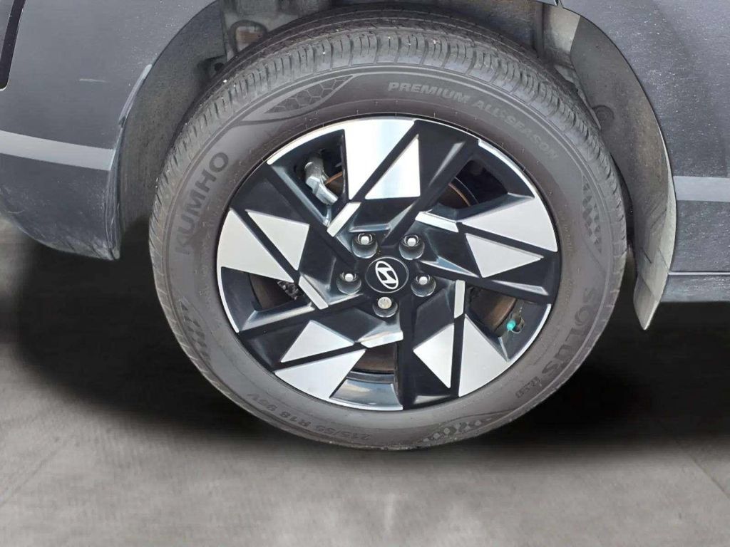 Used 2025 Hyundai Kona SEL FWD image 20