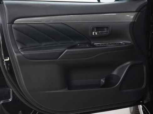 Used 2019 Mitsubishi Outlander GT image 20