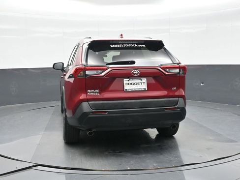 Used 2020 Toyota RAV4 LE image 5
