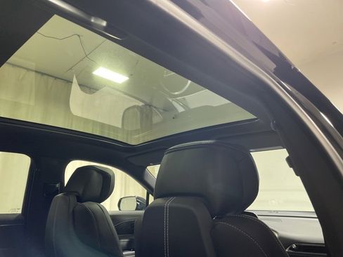 Used 2024 Cadillac Lyriq Luxury image 13