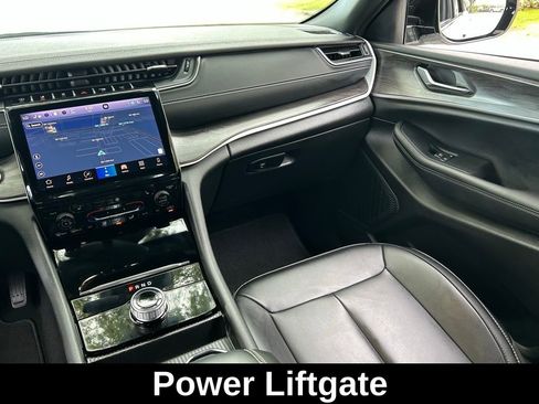 Certified 2024 Jeep Grand Cherokee Limited w/ Black Appearance Package image 14