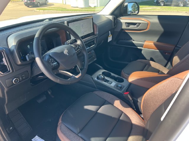 New 2026 Ford Bronco Sport Outer Banks w/ Outer Banks Tech Package+ AWD/4WD image 17