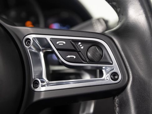 Certified 2021 Porsche 718 Boxster Spyder RWD image 32