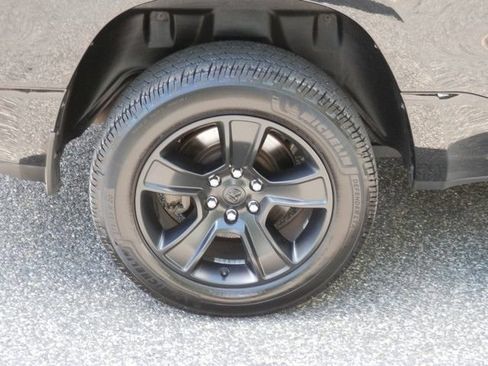 Used 2022 RAM 1500 Big Horn AWD/4WD image 11