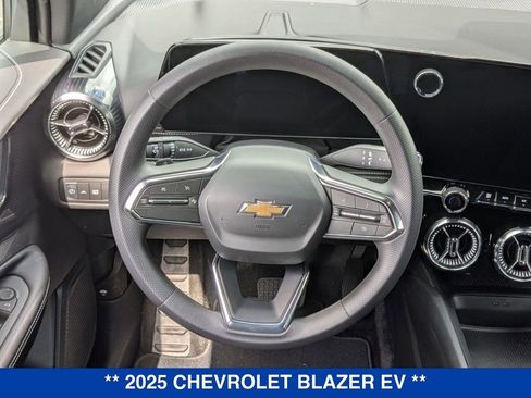 New 2025 Chevrolet Blazer EV LT image 16
