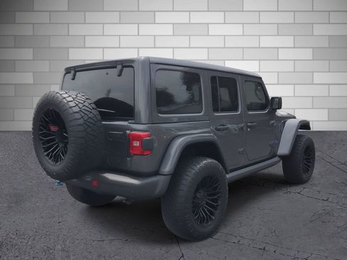 Used 2025 Jeep Wrangler Unlimited Rubicon 4xe w/ Steel Bumper Group AWD/4WD image 5