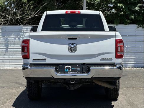 Used 2022 RAM 2500 Big Horn w/ Level 1 Equipment Group AWD/4WD image 11
