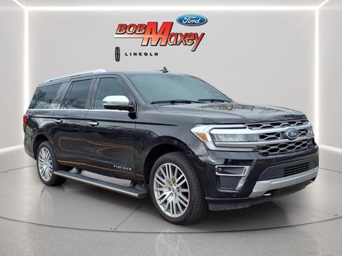 Used 2023 Ford Expedition Max Platinum AWD/4WD image 3
