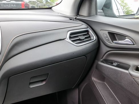 Used 2023 Chevrolet Equinox Premier FWD image 16