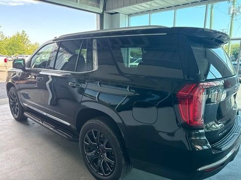 Used 2023 GMC Yukon SLT w/ SLT Premium Package RWD image 8
