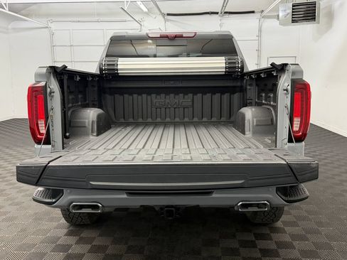 Used 2025 GMC Sierra 1500 AT4 w/ Technology Package AWD/4WD image 20