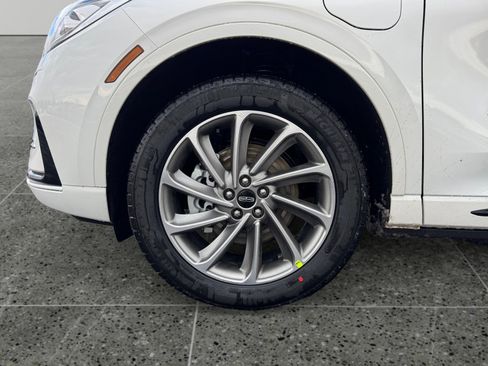 New 2026 Lincoln Corsair Grand Touring image 9