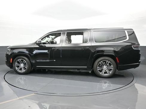 Used 2024 Jeep Grand Wagoneer L 4WD image 3