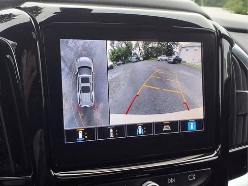 Certified 2024 Chevrolet Traverse RS AWD/4WD image 9