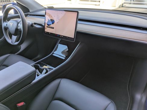 Used 2020 Tesla Model Y Performance image 27