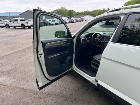Used 2019 Volkswagen Atlas SE AWD/4WD image 16