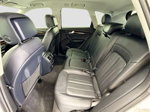 Used 2019 Audi Q5 2.0T Premium Plus w/ Convenience Package AWD/4WD image 19
