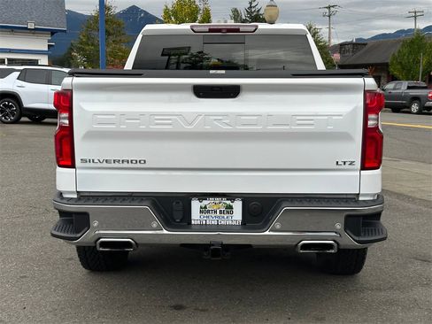 Used 2019 Chevrolet Silverado 1500 LTZ w/ LTZ Premium Package image 7