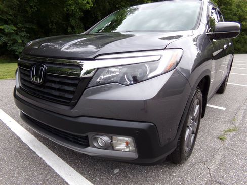 Used 2020 Honda Ridgeline RTL-E image 2