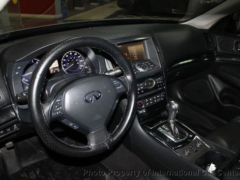 Used 2011 INFINITI G37 x Sedan w/ Premium Pkg image 12