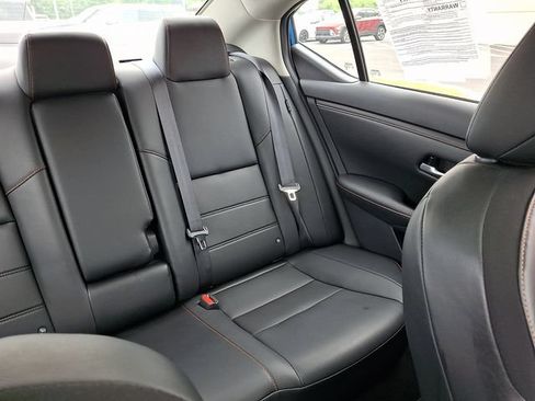 Used 2023 Nissan Sentra SR w/ SR Premium Package FWD image 20