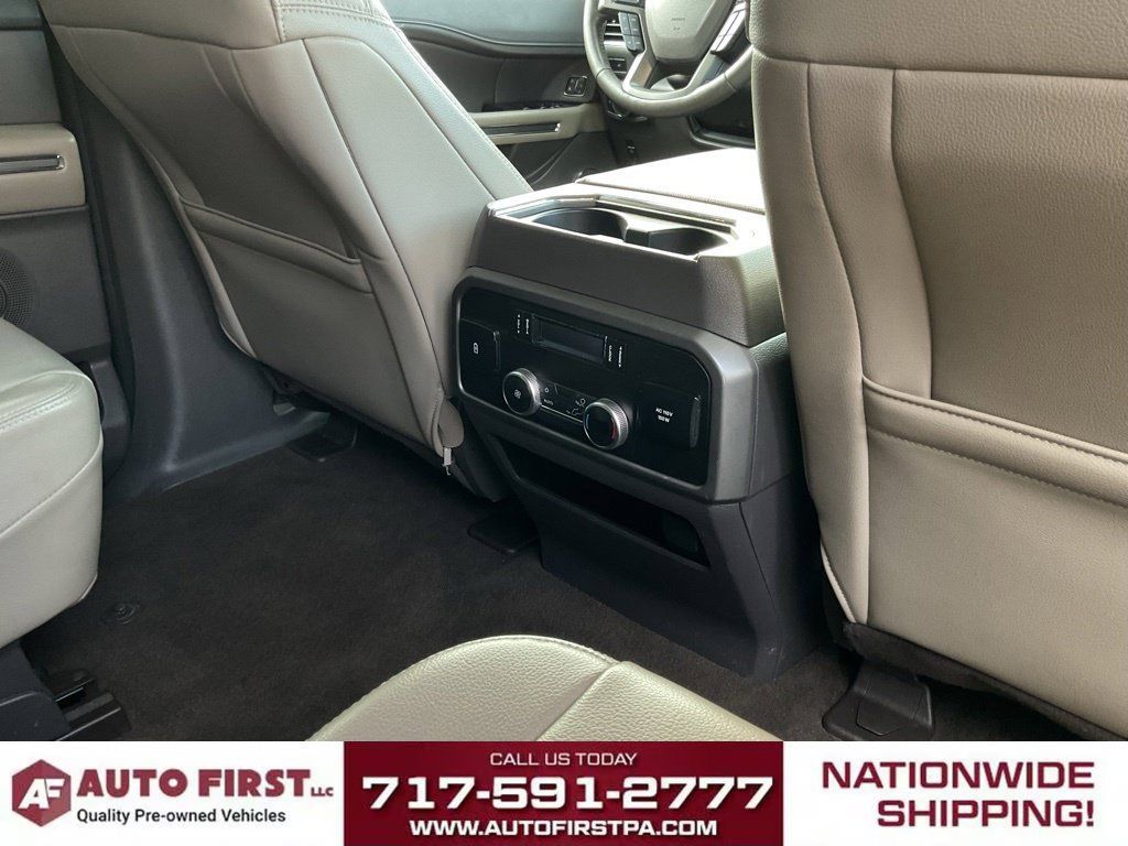 Used 2020 Ford Expedition Max XLT w/ Equipment Group 202A AWD/4WD image 17