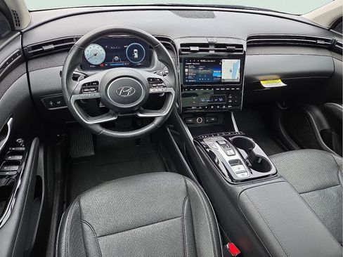 Used 2023 Hyundai Tucson Limited w/ Winter Package image 11
