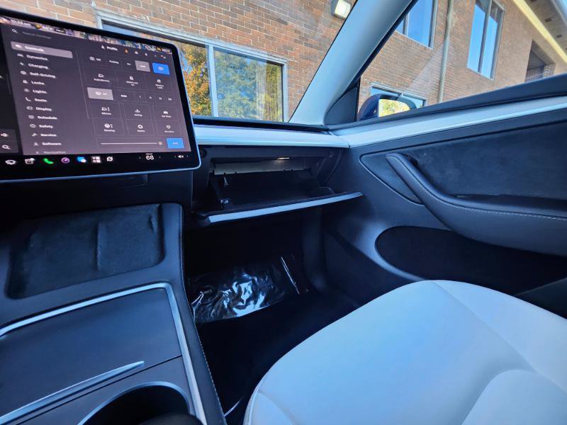 Used 2023 Tesla Model Y Long Range AWD/4WD image 57