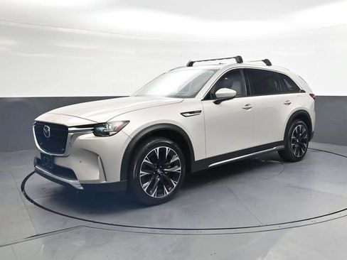 Used 2024 MAZDA CX-90 Plug-In Hybrid w/ Premium Plus AWD/4WD image 9