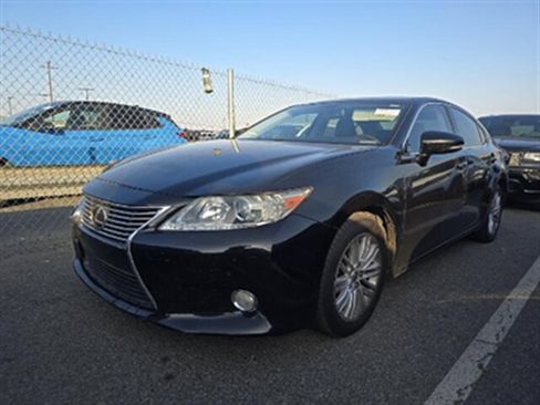 Used 2014 Lexus ES 350 w/ Premium Package FWD image 3