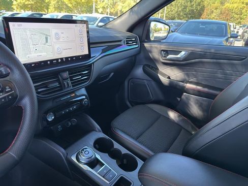 Used 2023 Ford Escape ST-Line w/ Tech Pack #1 image 23