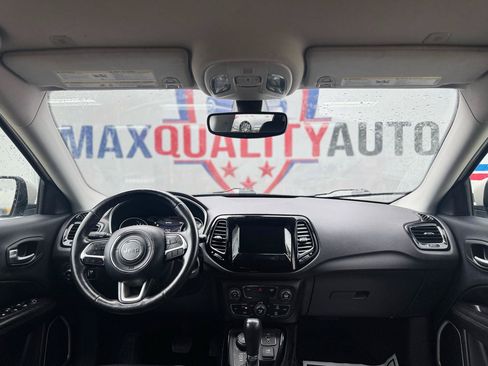 Used 2018 Jeep Compass Latitude w/ Popular Equipment Group AWD/4WD image 58