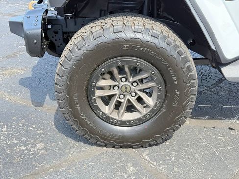 Used 2025 Jeep Wrangler Unlimited Rubicon 392 AWD/4WD image 18