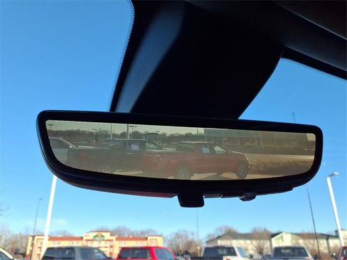 Used 2019 Chevrolet Silverado 1500 High Country w/ Technology Package image 16