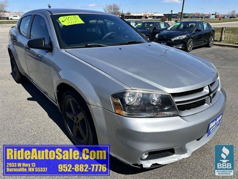 Used 2013 Dodge Avenger SXT w/ Rallye Appearance Group FWD image 3